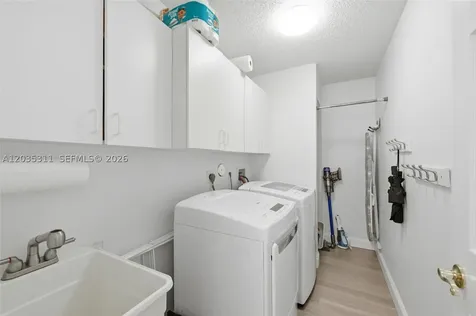 1975 Water Ridge Drive Weston FL 33326