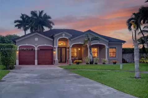 8216 SW 166th Place Miami FL 33193