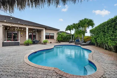 8216 SW 166th Place Miami FL 33193