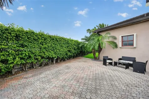 8216 SW 166th Place Miami FL 33193