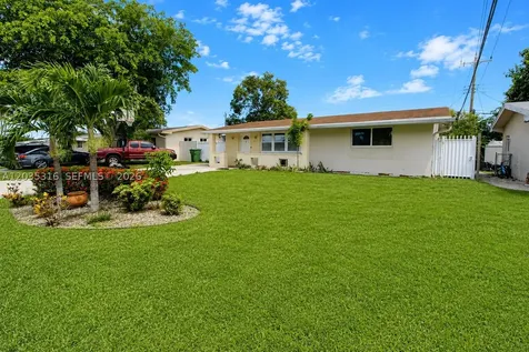 7611 NW 15th Court Pembroke Pines FL 33024