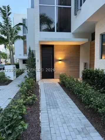3750 Yacht Club Drive Aventura FL 33180