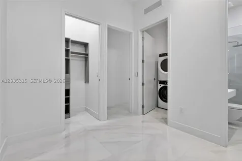 3750 Yacht Club Drive Aventura FL 33180