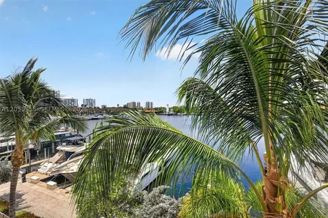 3750 Yacht Club Drive Aventura FL 33180