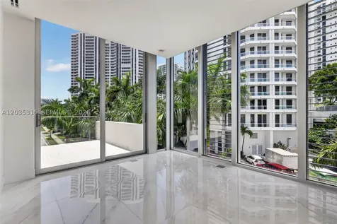 3750 Yacht Club Drive Aventura FL 33180