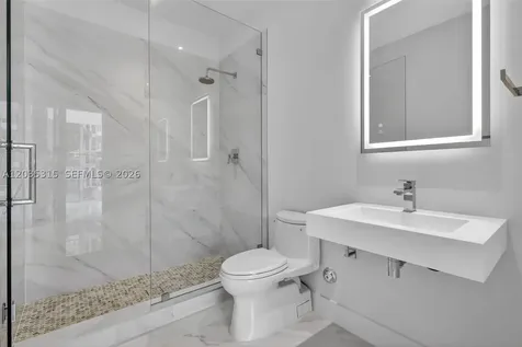 3750 Yacht Club Drive Aventura FL 33180