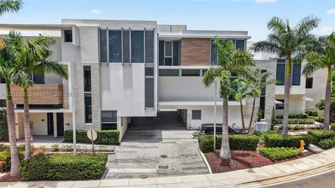 3750 Yacht Club Drive Aventura FL 33180