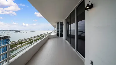 555 NE 34th Street Miami FL 33137