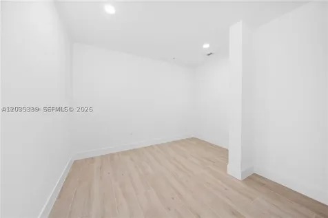 32 NW 14th Avenue Miami FL 33125