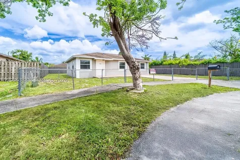 705 NW 13th Terrace Florida City FL 33034