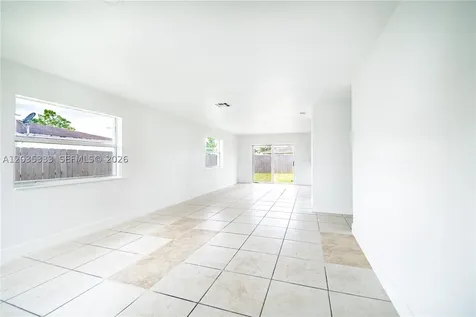 705 NW 13th Terrace Florida City FL 33034