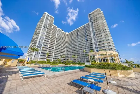 7601 E Treasure Drive North Bay Village FL 33141
