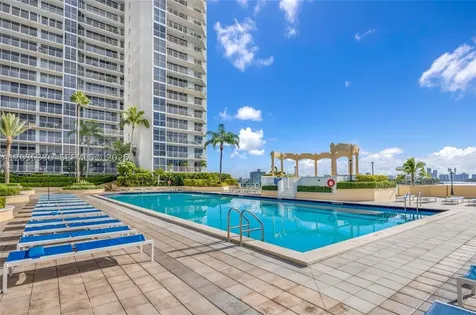 7601 E Treasure Drive North Bay Village FL 33141