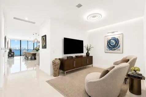 18975 Collins Avenue Sunny Isles Beach FL 33160