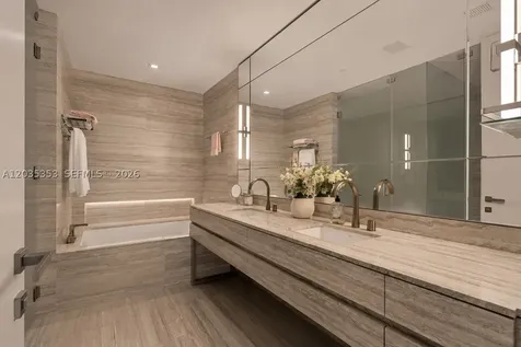 18975 Collins Avenue Sunny Isles Beach FL 33160