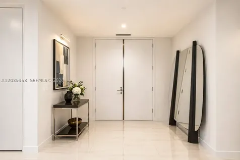 18975 Collins Avenue Sunny Isles Beach FL 33160