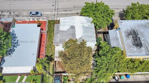 1260 SW 10th Street Miami FL 33135