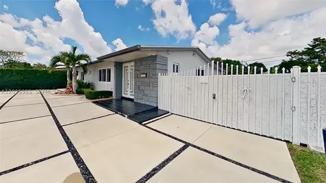 3030 SW 96th Avenue Miami FL 33165
