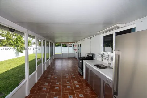 3030 SW 96th Avenue Miami FL 33165