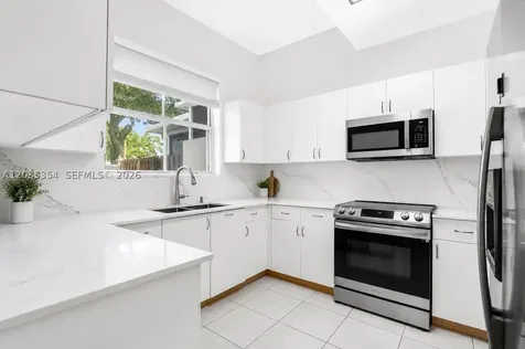 102 Riverwalk Circle Sunrise FL 33326