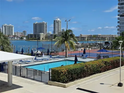 2780 NE 183rd Street Aventura FL 33160