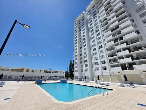 2780 NE 183rd Street Aventura FL 33160
