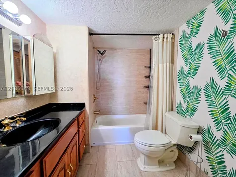 2780 NE 183rd Street Aventura FL 33160
