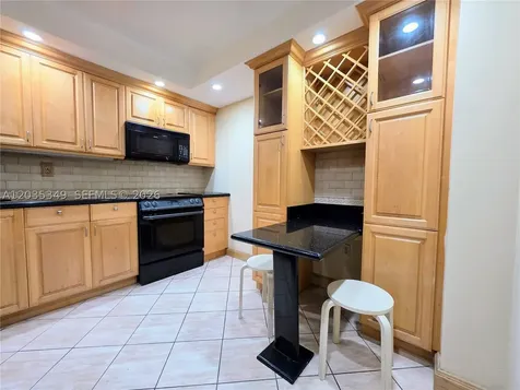 2780 NE 183rd Street Aventura FL 33160