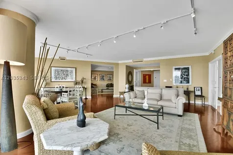 19955 NE 38th Court Aventura FL 33180