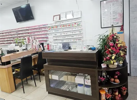 1455 NW 107 Doral FL 33172