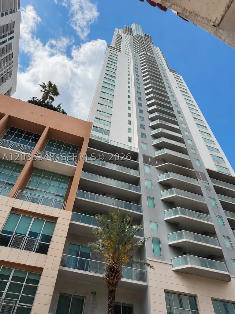 253 NE 2nd Street Miami FL 33132