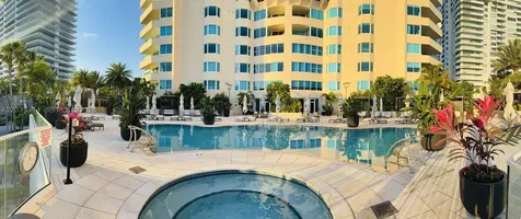 400 S Pointe Drive Miami Beach FL 33139
