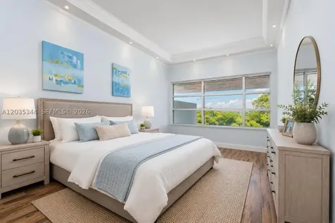 400 S Pointe Drive Miami Beach FL 33139
