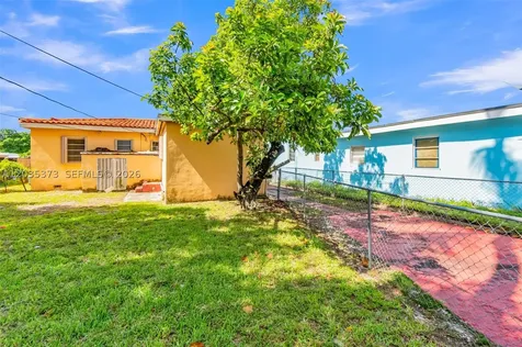 151 E 16th Street Hialeah FL 33010