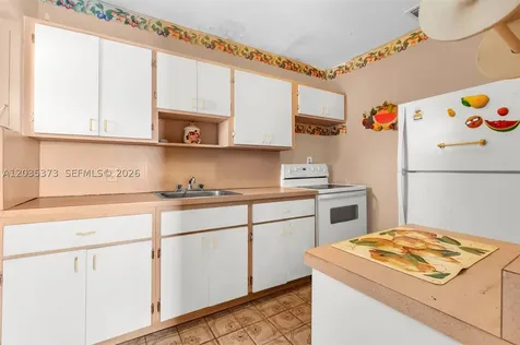 151 E 16th Street Hialeah FL 33010