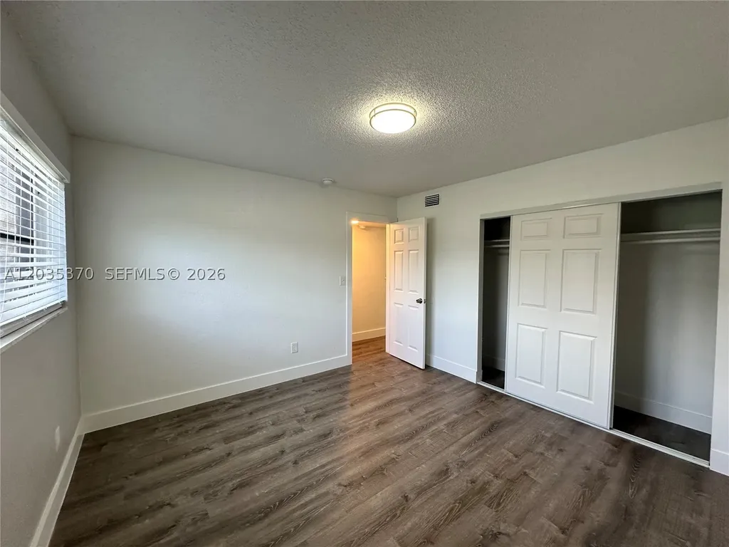 2910 Pierce Street Hollywood FL 33020