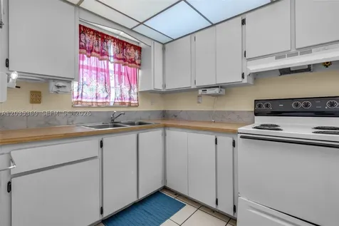 1757 W 57th Street Hialeah FL 33012