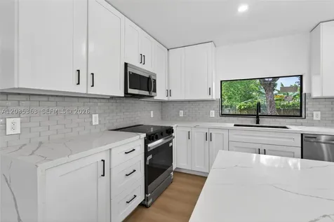 175 NE 159th Street Miami FL 33162