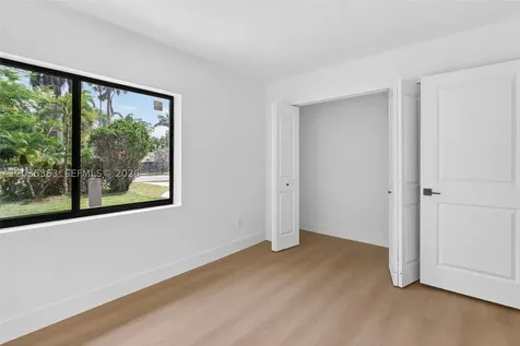 175 NE 159th Street Miami FL 33162