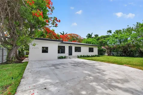 175 NE 159th Street Miami FL 33162