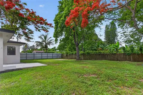 175 NE 159th Street Miami FL 33162