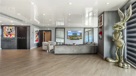 19955 NE 38th Court Aventura FL 33180