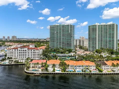 19955 NE 38th Court Aventura FL 33180