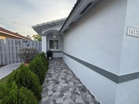 14172 SW 148th Place Miami FL 33196