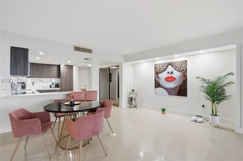 20505 E Country Club Drive Aventura FL 33180