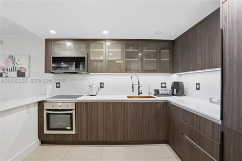 20505 E Country Club Drive Aventura FL 33180
