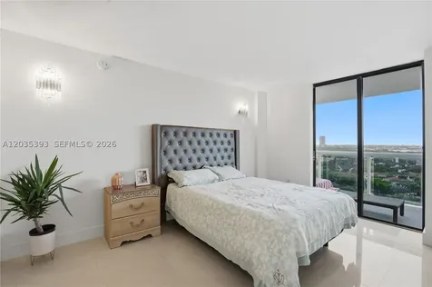 20505 E Country Club Drive Aventura FL 33180