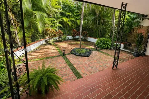 10115 Biscayne Boulevard Miami Shores FL 33138