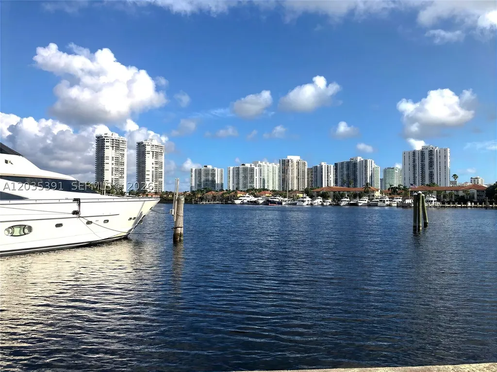 3610 Yacht Club Drive Aventura FL 33180