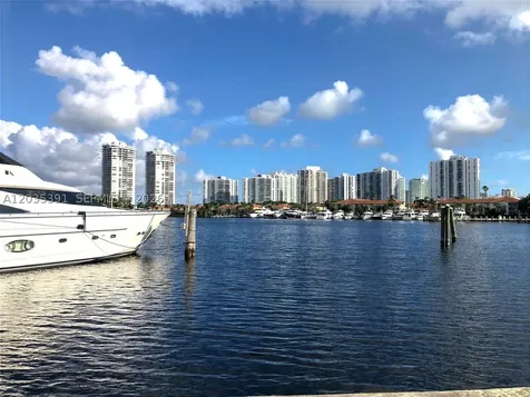 3610 Yacht Club Drive Aventura FL 33180
